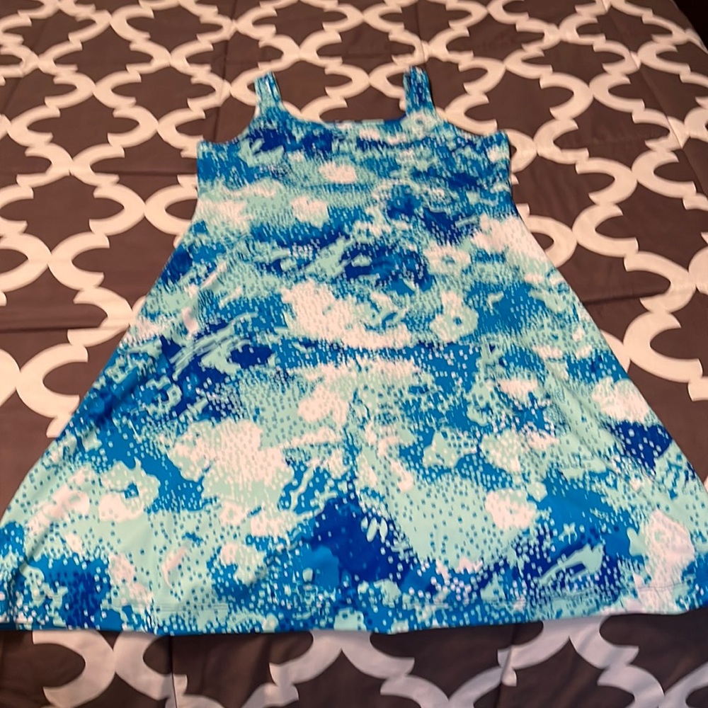 Columbia dress size M